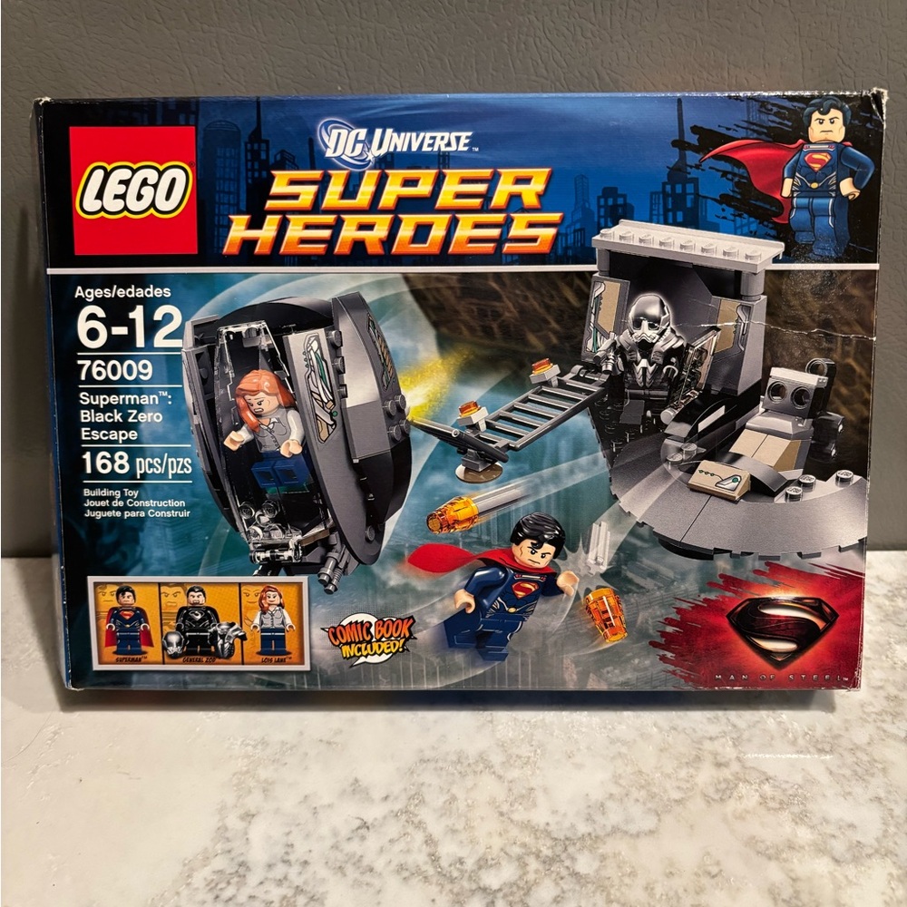 LEGO set 76009 Super Heroes Black Zero Escape comic book not included.